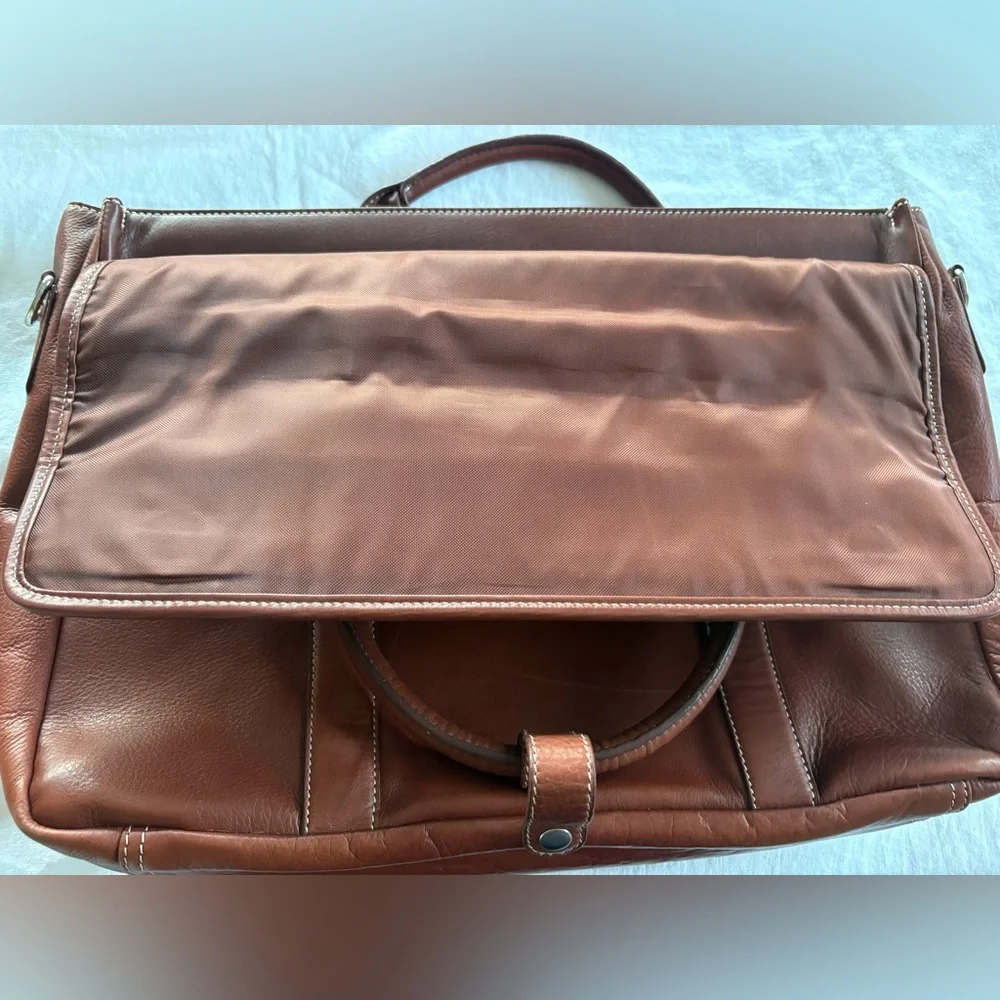 Osgoode Marley Leather Messenger Briefbag